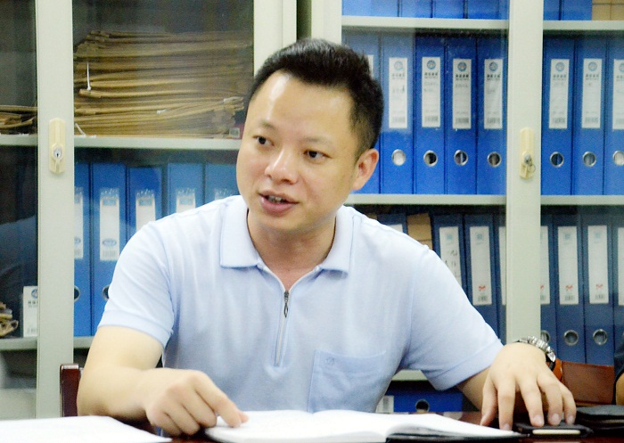 （黨委副書(shū)記周炳才出席會(huì)議并作講話 黨委宣傳部朱澤東攝影） (2).jpg