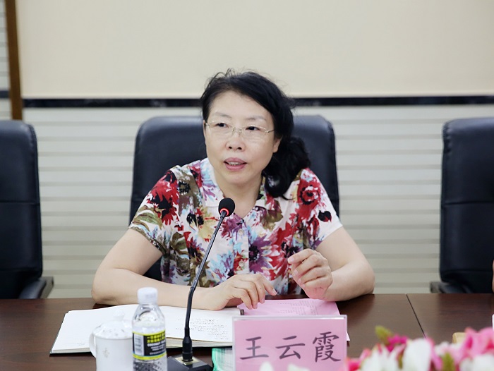 王云霞主席在調(diào)研座談會上講話 （黨委宣傳部供圖）.jpg