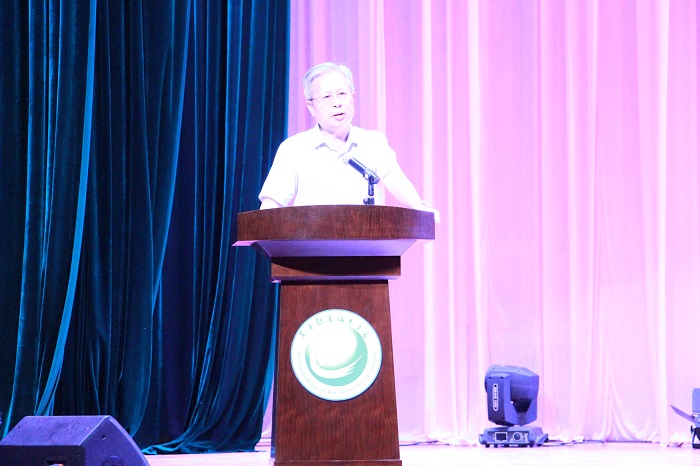 馮學詞致辭（經(jīng)管學院供圖）.JPG