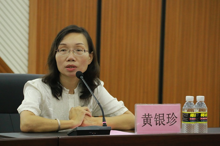 黃銀珍在開班儀式上講話（海職青年記者團(tuán) 許家波攝影）.jpg